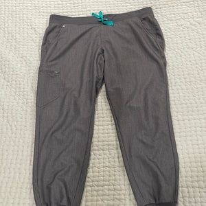 Figs Zamora™ Jogger Scrub Pants in Graphite